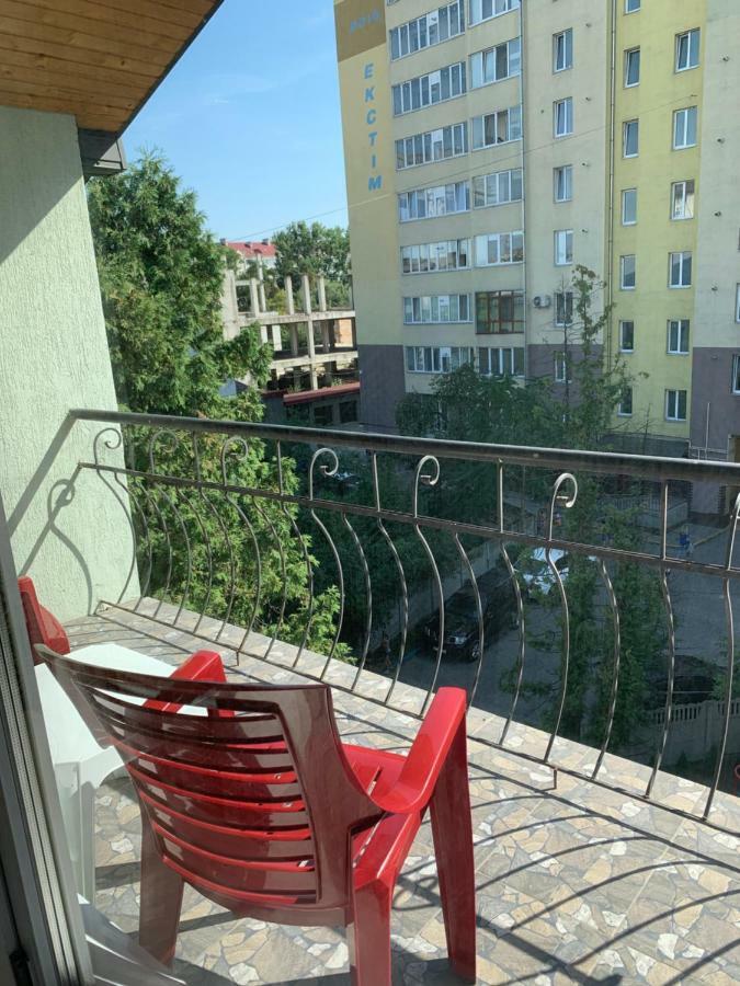 Comfort Place In The City Centre Ivano-Frankivsk Exterior foto